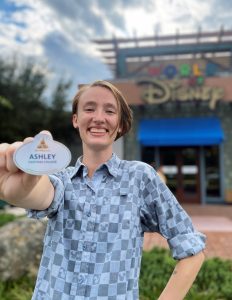 舒尔茨在世界上最神奇的地方找到了实习机会 1 阿什利·舒尔茨 23w