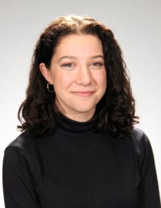 米勒,拉弗特获得了重要语言奖学金 1 Elizabeth 贝特西·米勒 23w