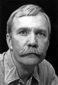 十大彩票游戏平台授予三位艺术名人堂成员荣誉 3 乔治Lundeen 21