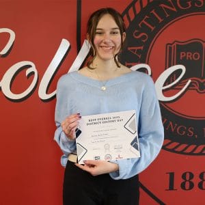 六名学生在地区历史日比赛中获得奖学金 3 HistoryDay 25wc