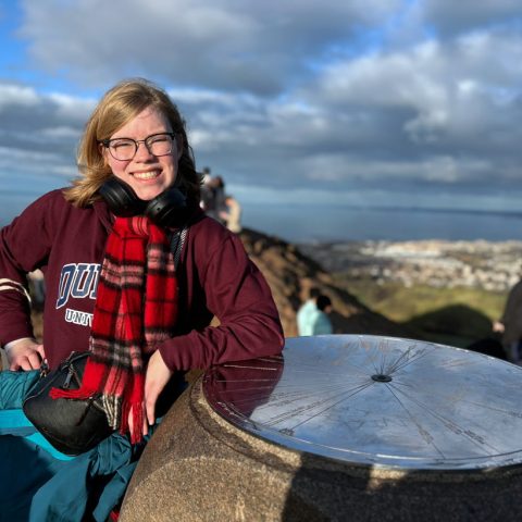 Anya Myers studied abroad at Dundee University in Scotl和 for the spring semester.