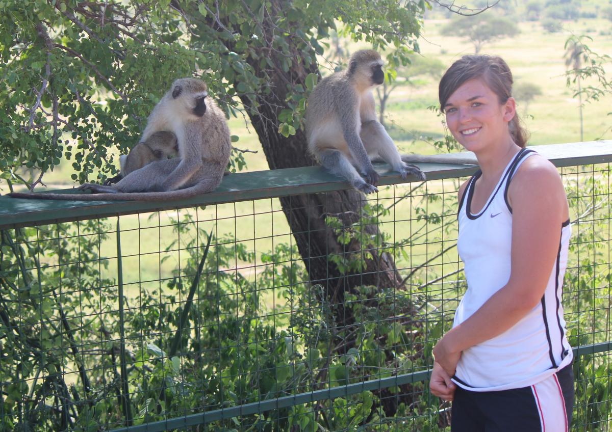 化学专业有赖特的东西要给和平队用 1 Emily Wright '14 traveled to Ghana as part of Hastings College's J-Term.